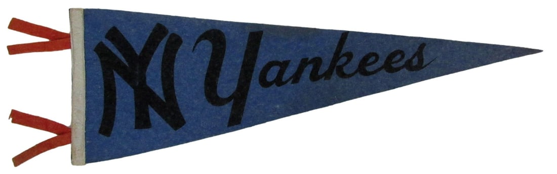 Vintage 1950's New York Yankees Felt Pennant 8x26 208202: Vintage 1950's New York Yankees Felt Pennant 8x26 208202 Original 1950s New York Yankees felt pennant measures 8x26 inches, bearing the iconic team logo. Made from high-quality felt, this vintage penn