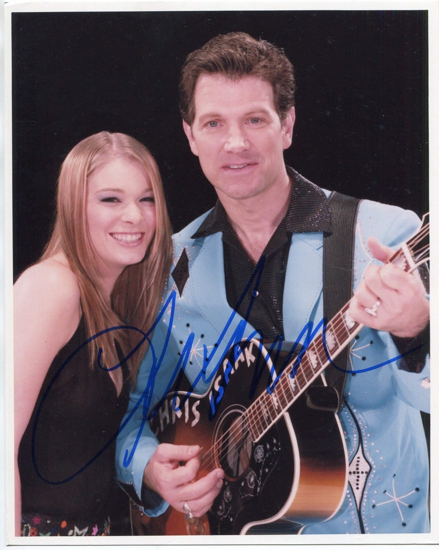 Rimes Leann Autographed 8x10 Photo: Rimes Leann Autographed 8x10 Photo Item Specifics: Leann Rimes Autographed 8x10 Photo Photo is signed in blue sharpie Item is authenticated by Rich Altman's , and will be accompanied with a COA from .
