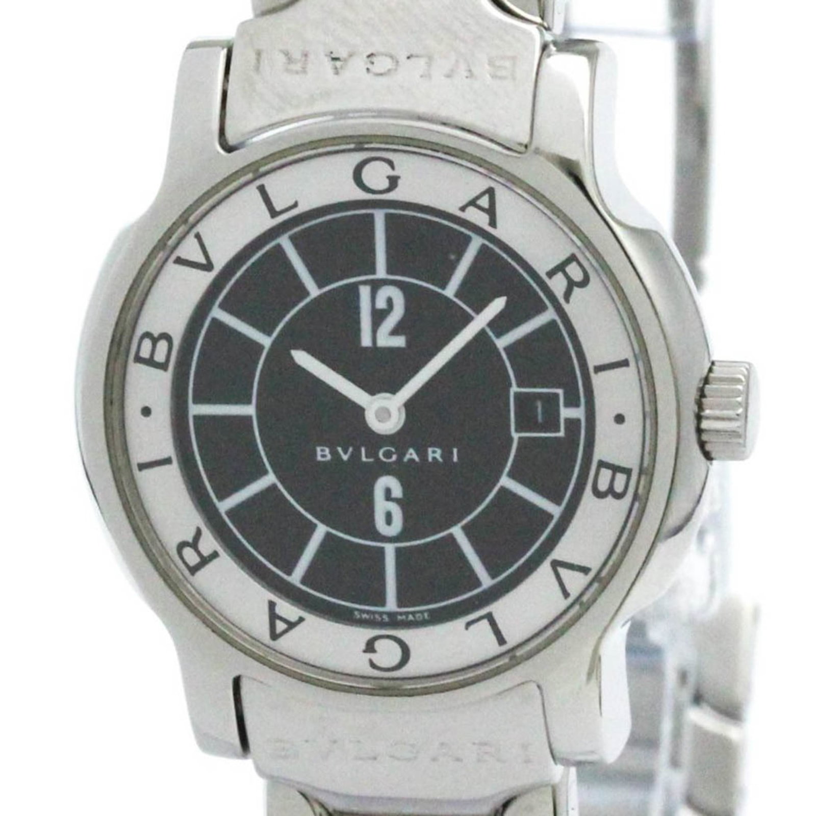Bvlgari Wristwatch: Bvlgari Wristwatch Stainless steel case and band add a touch of sophistication to this black Bvlgari wristwatch, featuring a classic dress/formal style. With its 29mm diameter, it's perfect for making