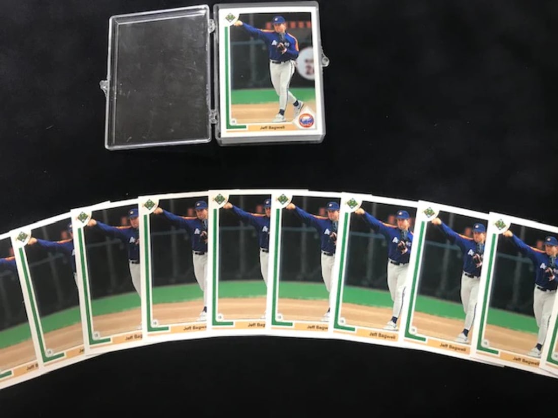 Jeff Bagwell 1991 Upper Deck Rookie Card Investment Lot. (1 of 3)