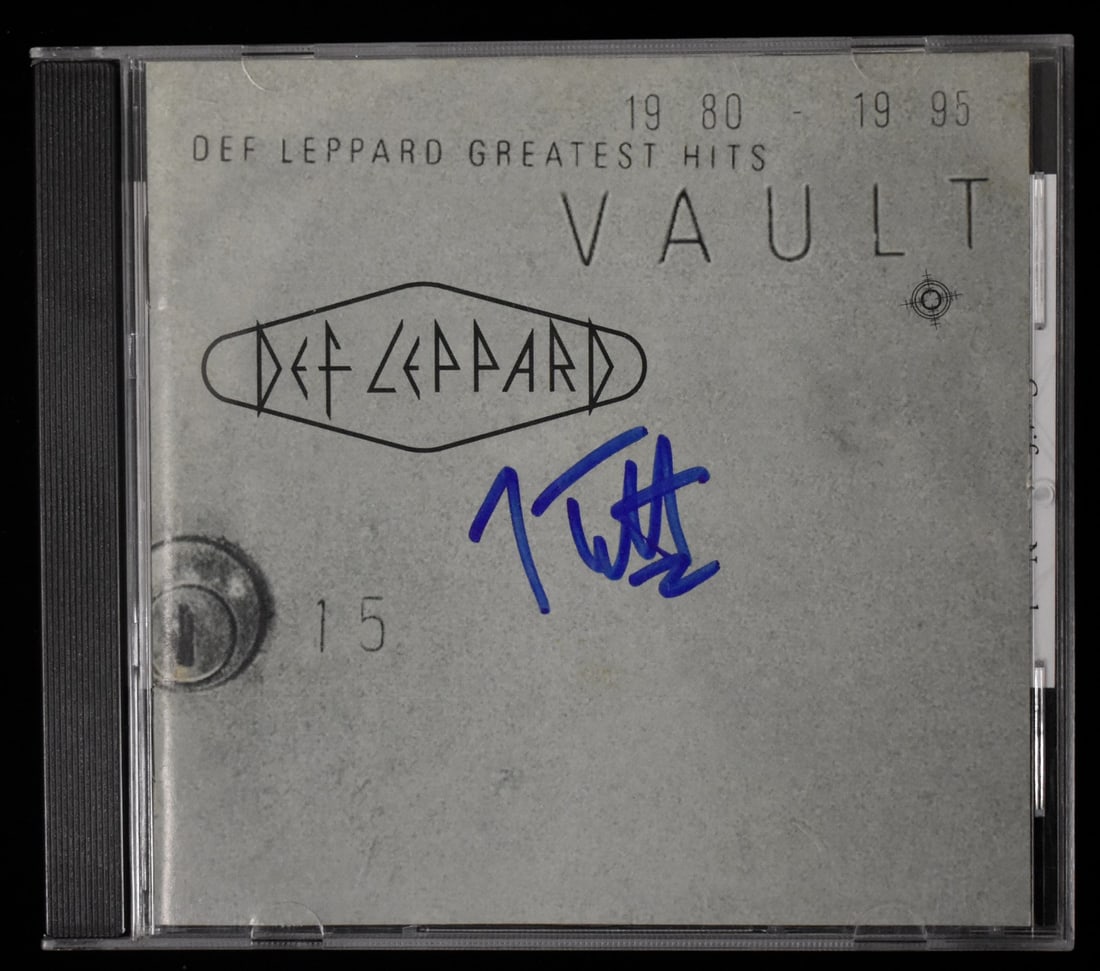 Joe Elliott Signed/ Autographed Def Leppard Greatest Hits CD Cover JSA BA208675: Joe Elliott Signed/ Autographed Def Leppard Greatest Hits CD Cover JSA BA208675 Item Specifics: Original/Reprint: Original Product: Photo Sport: Baseball Product Disclaimer: Not affiliated with