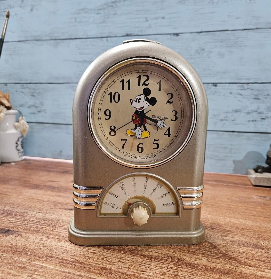 Musical Alarm Clock by Disney for Mickey Mouse with Seiko Musical Chime (1 of 7)