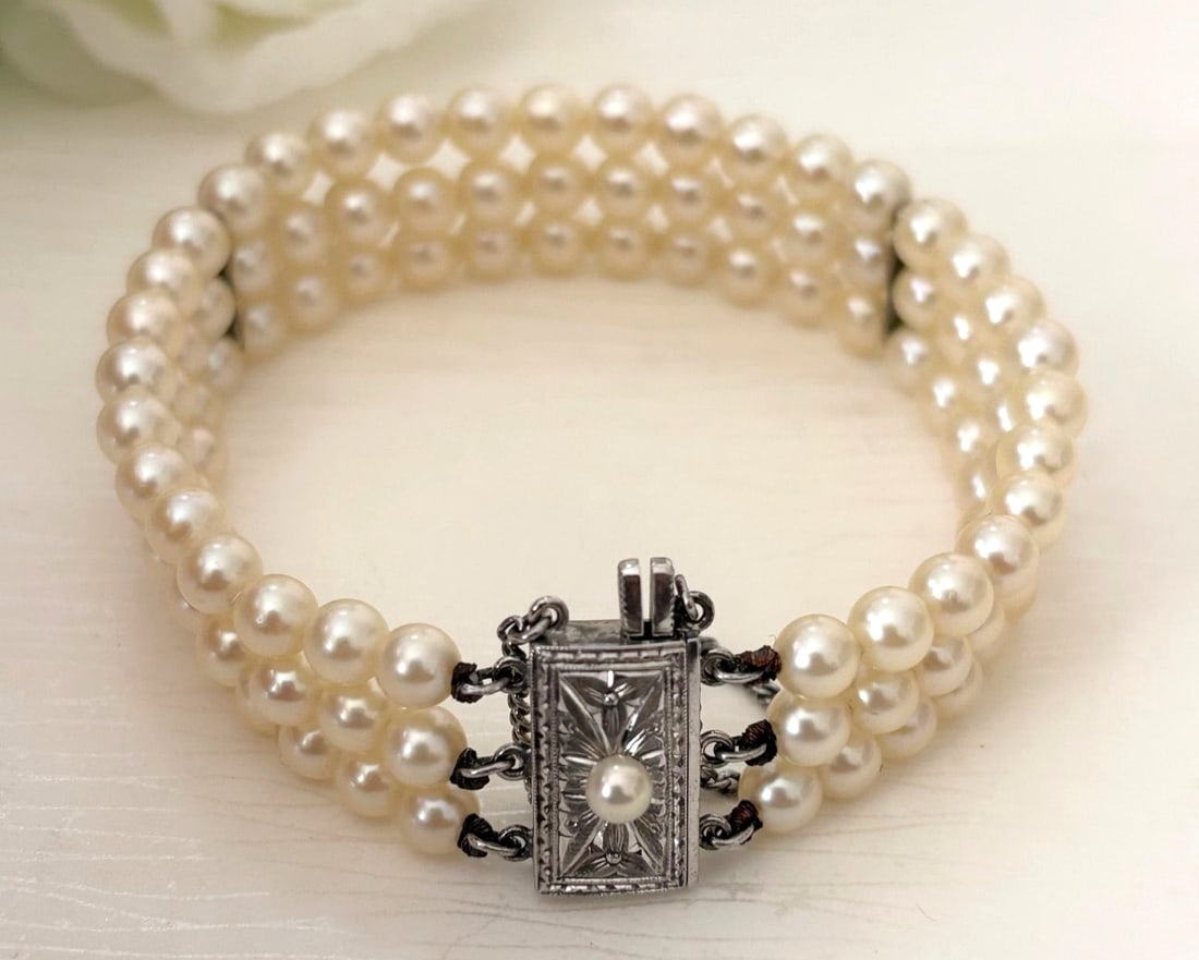 Mikimoto Cultured Pearl 5.0mm 3 Strand Bracelet Bangle Silver Clasp Vintage (1 of 10)