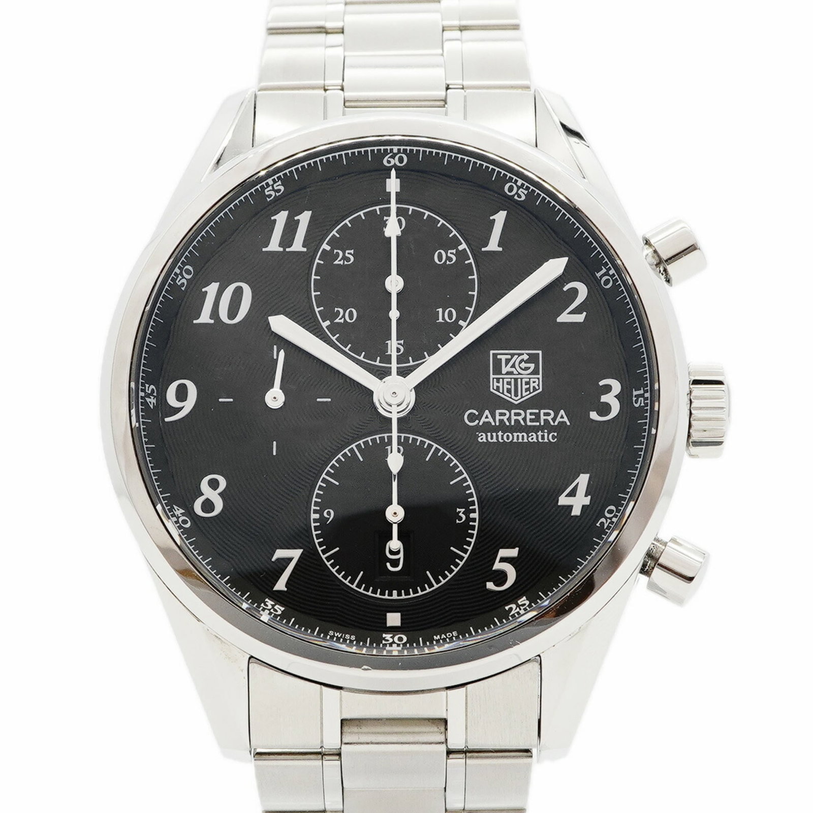 Tag Heuer Wristwatch: Tag Heuer Wristwatch Stainless steel band and black dial make for a sleek, modern look. This 40.9mm Tag Heuer wristwatch features a classic design with some signs of normal wear, including minor