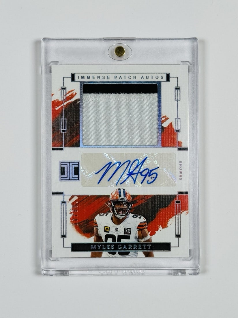 IMPECCABLE PATCH AUTO MYLES GARRETT PANINI 2024 #IPA-MGT IMMENSE 49: IMPECCABLE PATCH AUTO MYLES GARRETT PANINI 2024 #IPA-MGT IMMENSE 49 Myles Garrett's impressive skills on the field are now immortalized in this autographed Panini card, part of the exclusive 2024 Impe