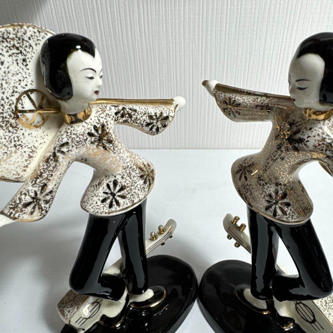 Vintage G. Z. Lifton 1941 Pair Pottery Figurine Moss Lamp collector's book: Vintage G. Z. Lifton 1941 Pair Pottery Figurine Moss Lamp collector's book Item Specifics: Brand: Lefton Type: Figurine Theme: America Subject: doll Product Disclaimer: All collectibles are sold as-is