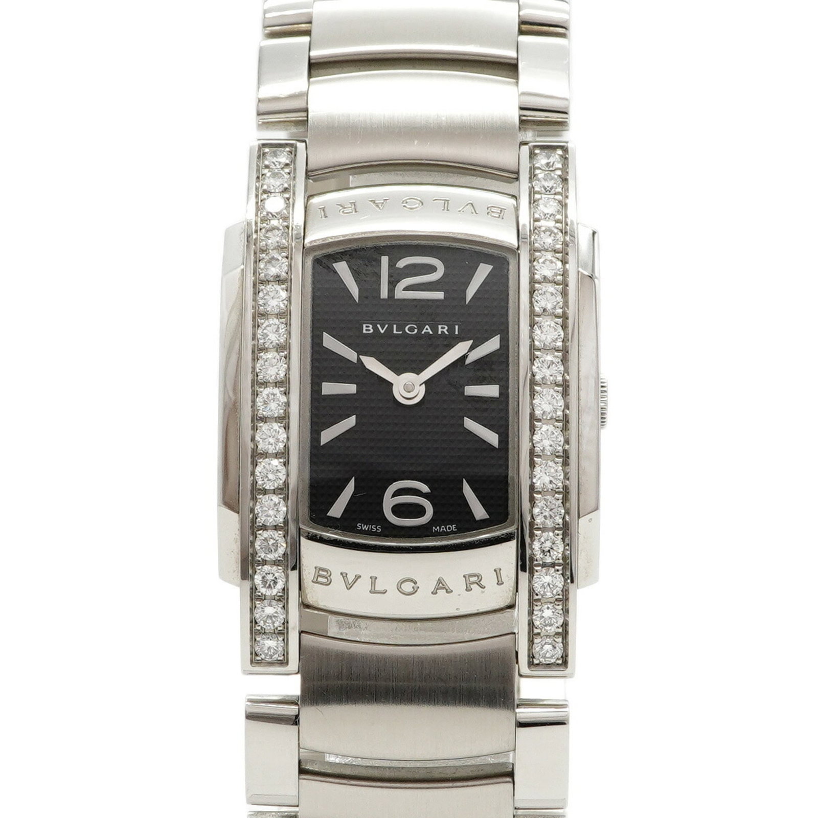 Bvlgari Wristwatch: Bvlgari Wristwatch Stainless steel band adds a touch of sophistication to this Bvlgari wristwatch, featuring a black dial and 24mm case diameter. With its classic design and durable construction,