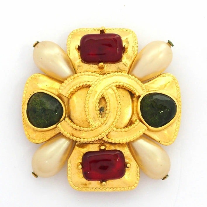 Vintage CHANEL 97A Coco Mark CC Gripoix and Faux Pearl Pin Brooch 2.11 inches (1 of 6)