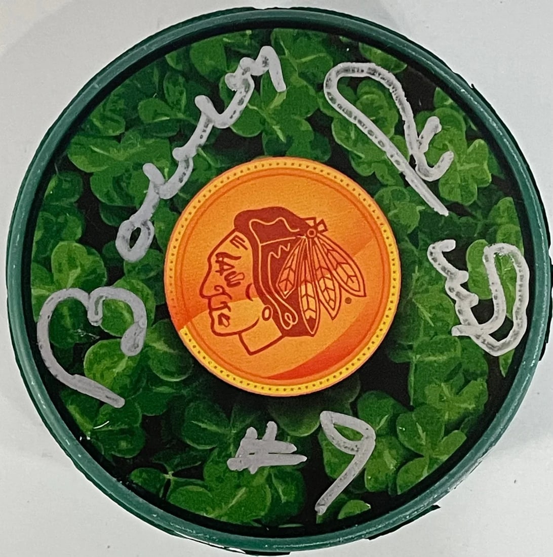 Official Autographed Shamrock Chicago Blackhawks Bobby Hull Puck (1 of 2)