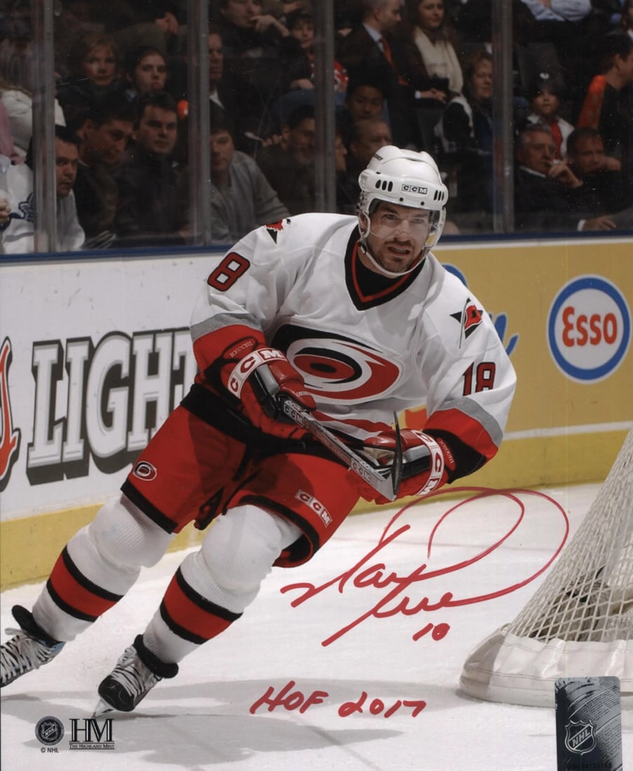 Mark Recchi Autographed 8x10 Photo Carolina Hurricanes: Mark Recchi Autographed 8x10 Photo Carolina Hurricanes Mark Recchi's 8x10 photo, signed across the front in red sharpie, bears his inscription "HOF 2017." The Carolina Hurricanes legend has added a pe