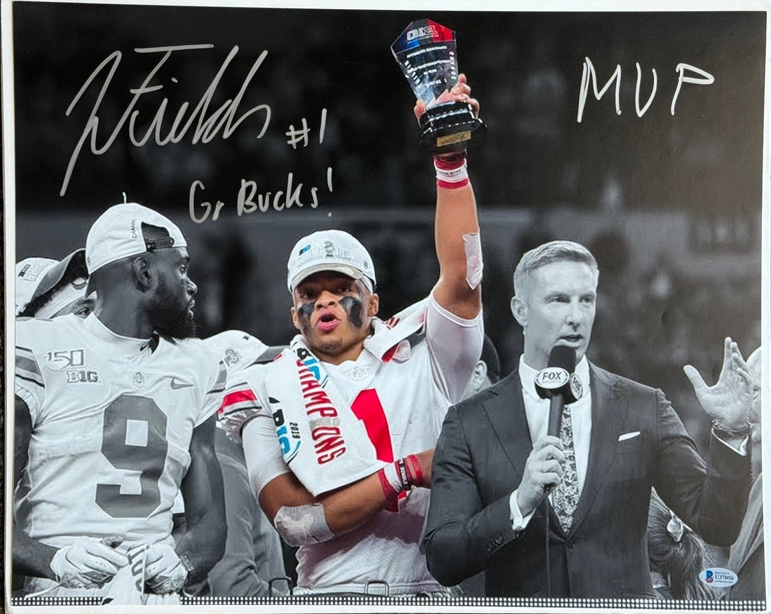 Justin Fields Autographed Buckeyes 16x20 Football Photo (Beckett) (1 of 2)
