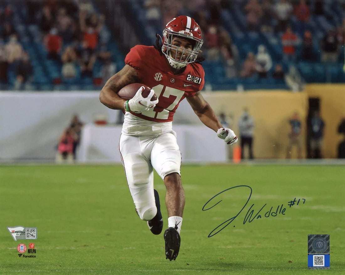 Waddle Jaylen Autographed Fanatics Photo 8x10 (1 of 1)