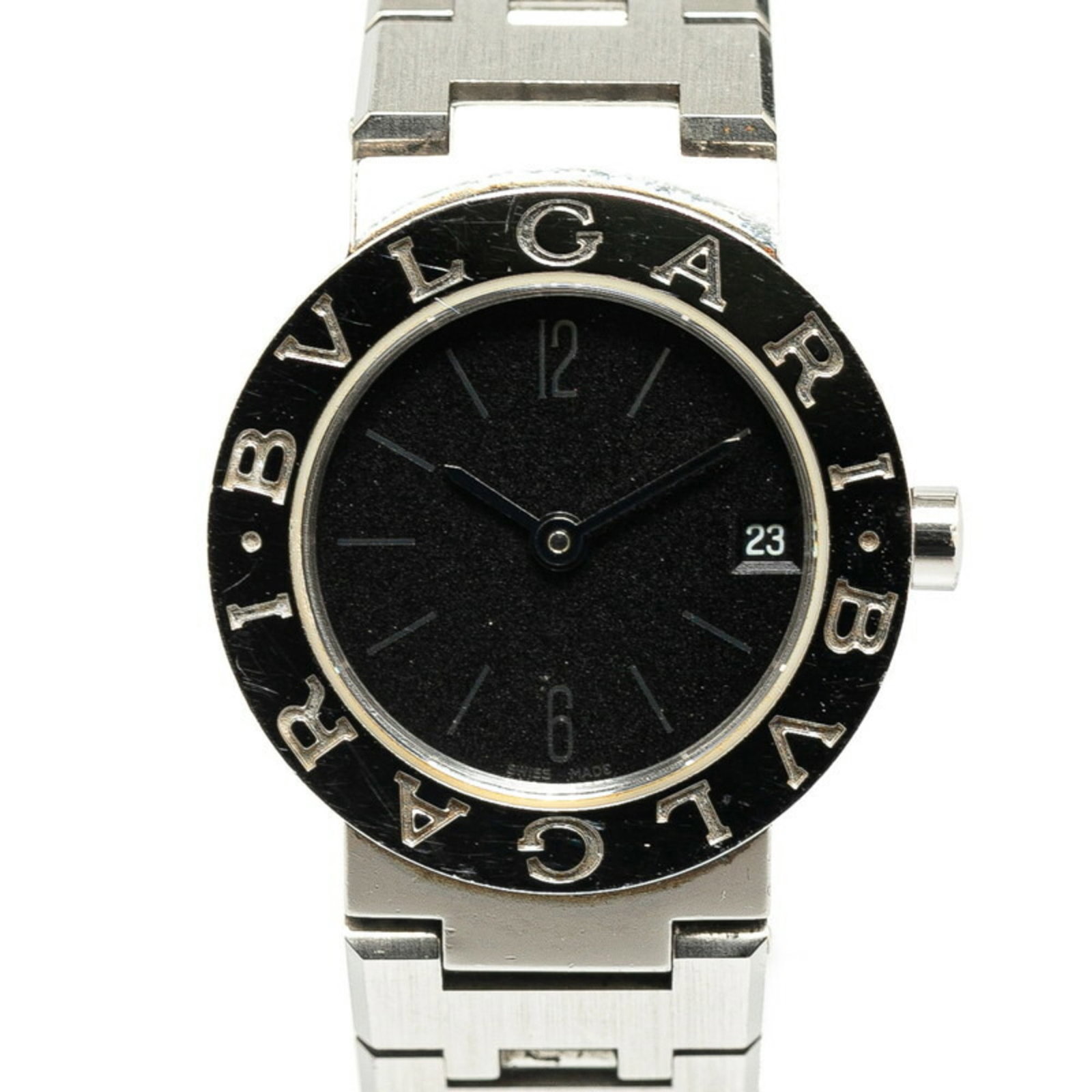 Bvlgari Wristwatch: Bvlgari Wristwatch Bvlgari wristwatch with stainless steel case and band, featuring a black dial. This used timepiece has a diameter of 23mm and comes in a size that suits wrists up to 13.5cm. With tr