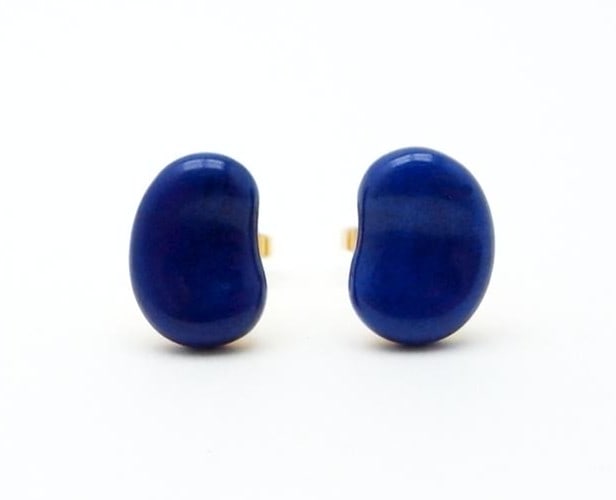 Blue lapis lazuli yellow gold stud earrings by Elsa Peretti for Tiffany & Co.: Blue lapis lazuli yellow gold stud earrings by Elsa Peretti for Tiffany & Co. Item Specifics: Shape: Bean Closure: Butterfly Occasion: Anniversary Birthday Christening Christmas Confirmation/Communion