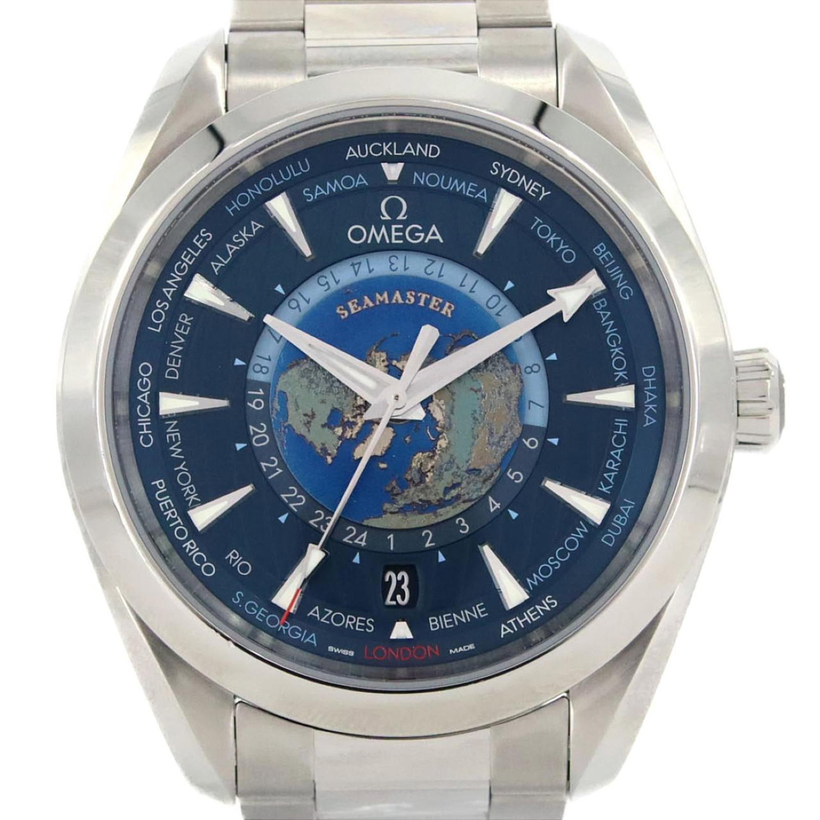 Omega Wristwatch: Omega Wristwatch Stainless steel case and band provide durability and style, while the blue dial adds a touch of sophistication. This Omega wristwatch boasts an analog display and measures 43mm in