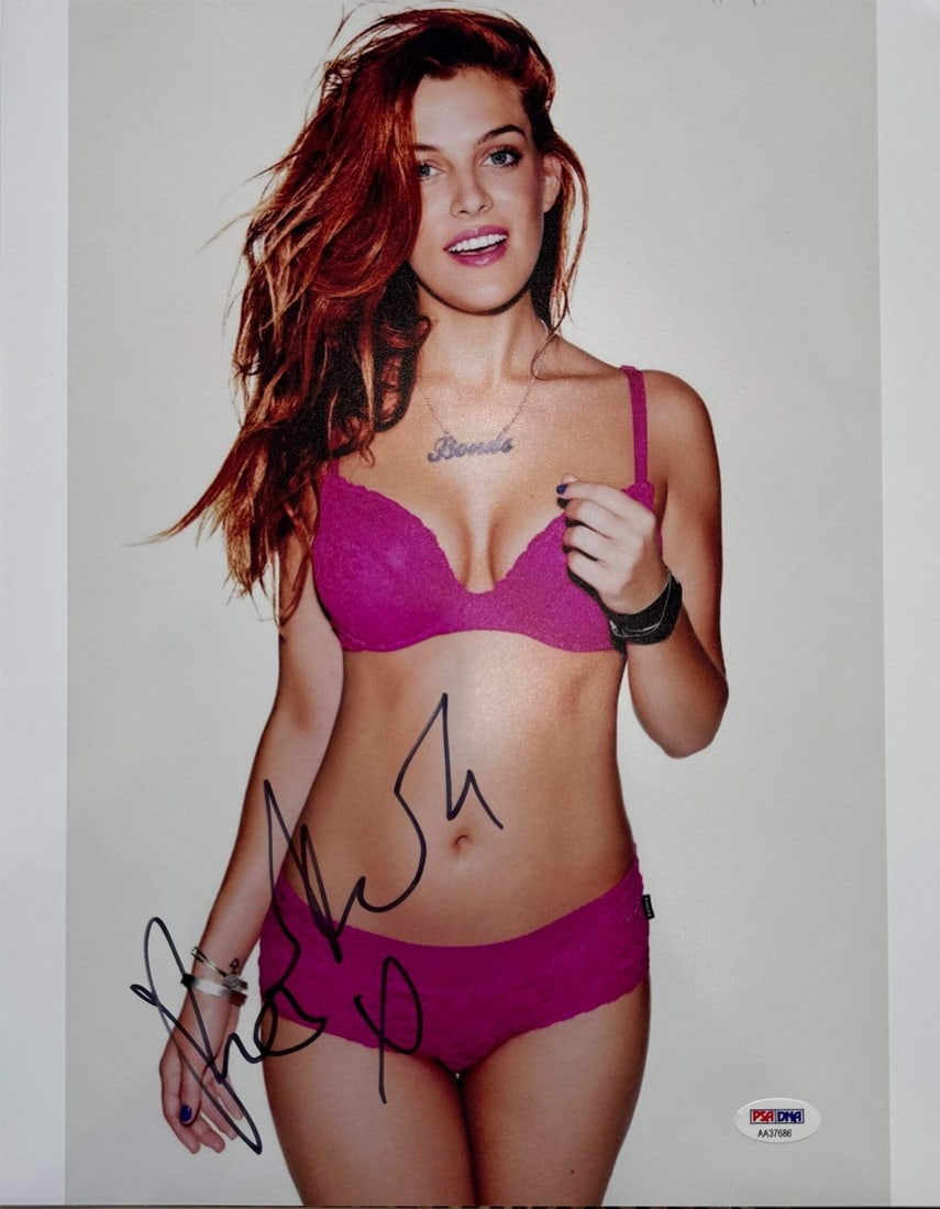 Keough Riley Celebrity Autographed PSA Photo: Keough Riley Celebrity Autographed PSA Photo Riley Keough's black sharpie signature across the front of this 11x14 celebrity photo adds a touch of Hollywood glamour to any room. The Professional Sport