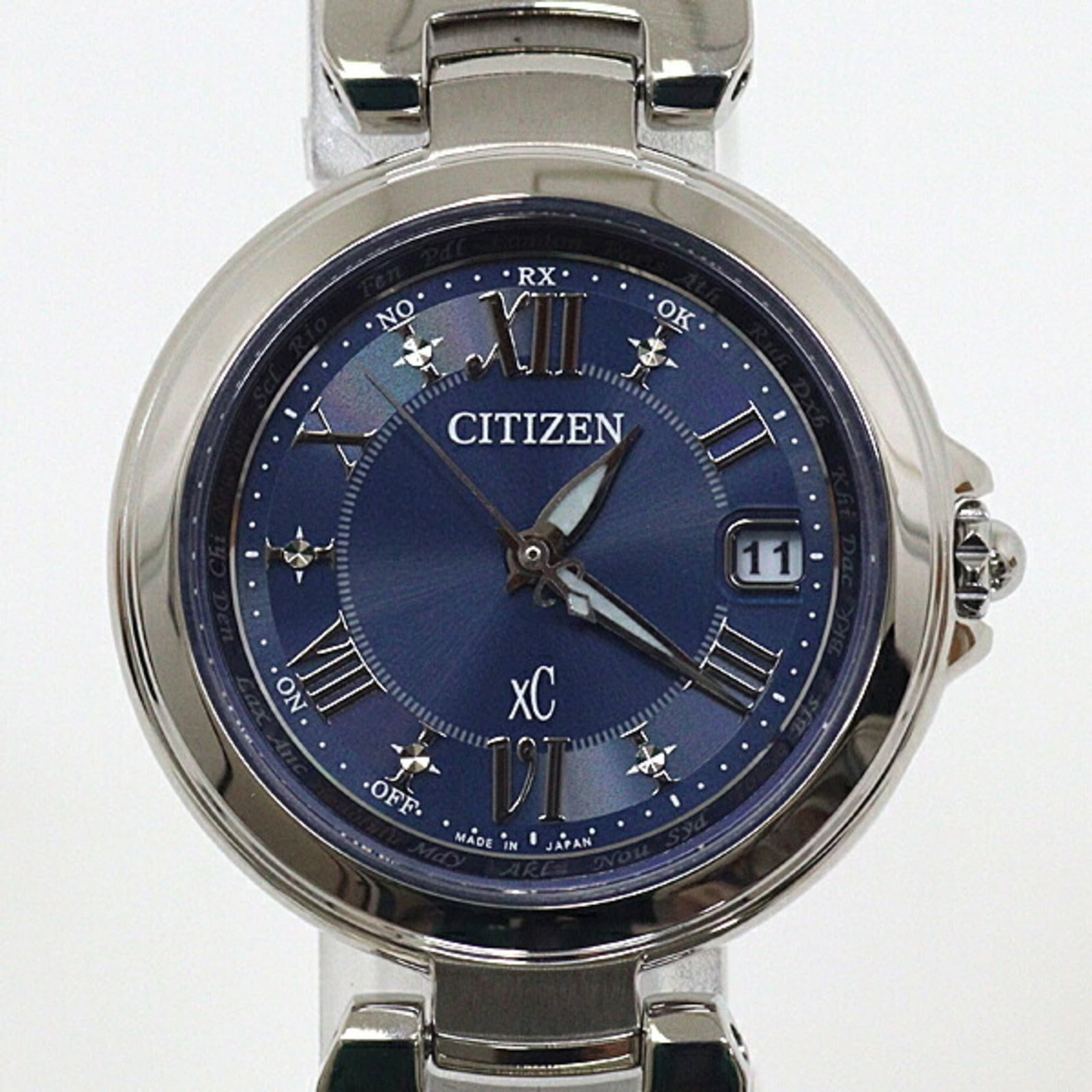 Citizen Wristwatch: Citizen Wristwatch Stainless steel case and band provide a sleek, modern look for this Citizen wristwatch. The navy dial adds a touch of sophistication, while the 27.8mm diameter fits comfortably on