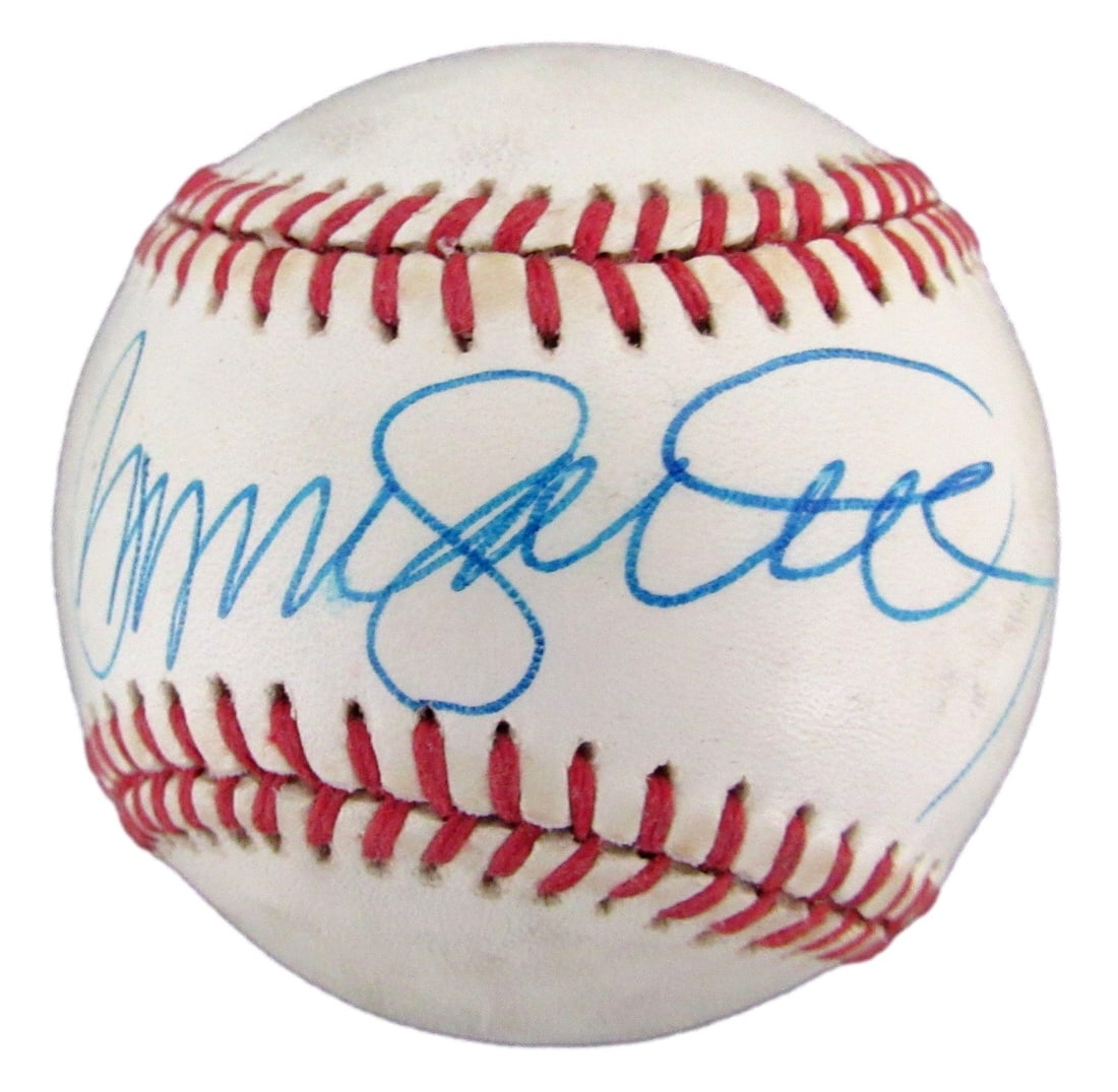 Ryne Sandberg HOF Signed/ Auto ONL Baseball Chicago Cubs BAS/ Beckett 207775 (1 of 3)