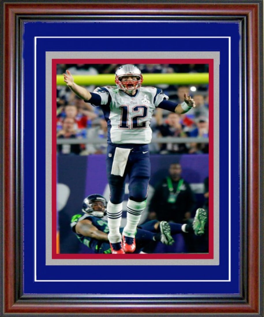 Copy of Tom Brady Unsigned Framed Super Bowl XLIX Celebration 8x10 Photo (1 of 1)