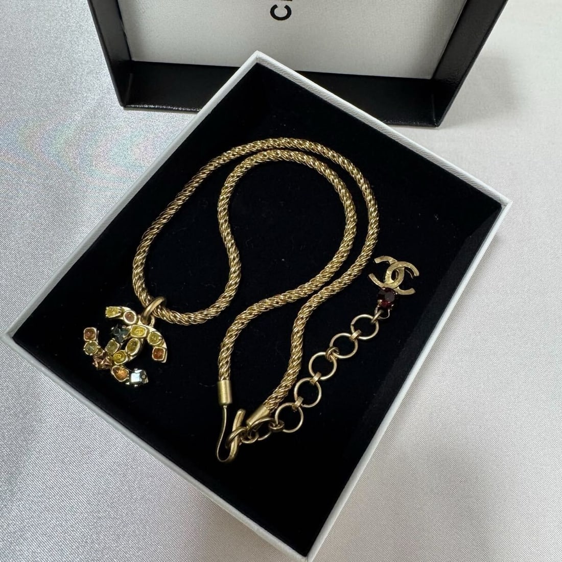 CHANEL 01A Coco Mark CC Gripoix Gold Plated Necklace Pendant with Original Box: CHANEL 01A Coco Mark CC Gripoix Gold Plated Necklace Pendant with Original Box Item Specifics: Brand: CHANEL Type: Necklace Color: Gold Style: Pendant Base Metal: Gold P ;ated Main Stone Color: