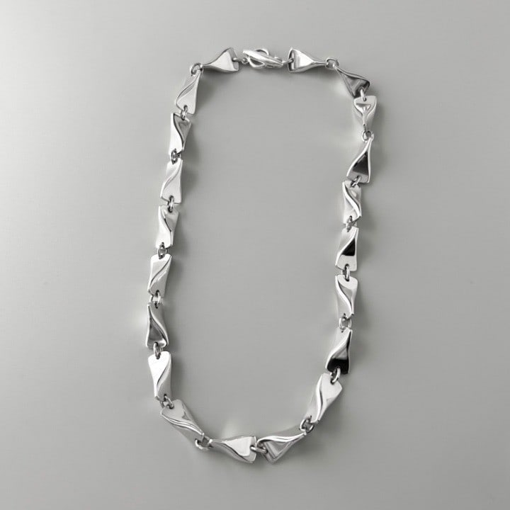 Rare Sterling Silver Necklace in 15.7 inches No.104A By Georg Jensen: Rare Sterling Silver Necklace in 15.7 inches No.104A By Georg Jensen Item Specifics: Brand: Georg Jensen Type: Necklace Metal Purity: 925 Color: Silver Style: Necklace Base Metal: Sterling Silver Meta