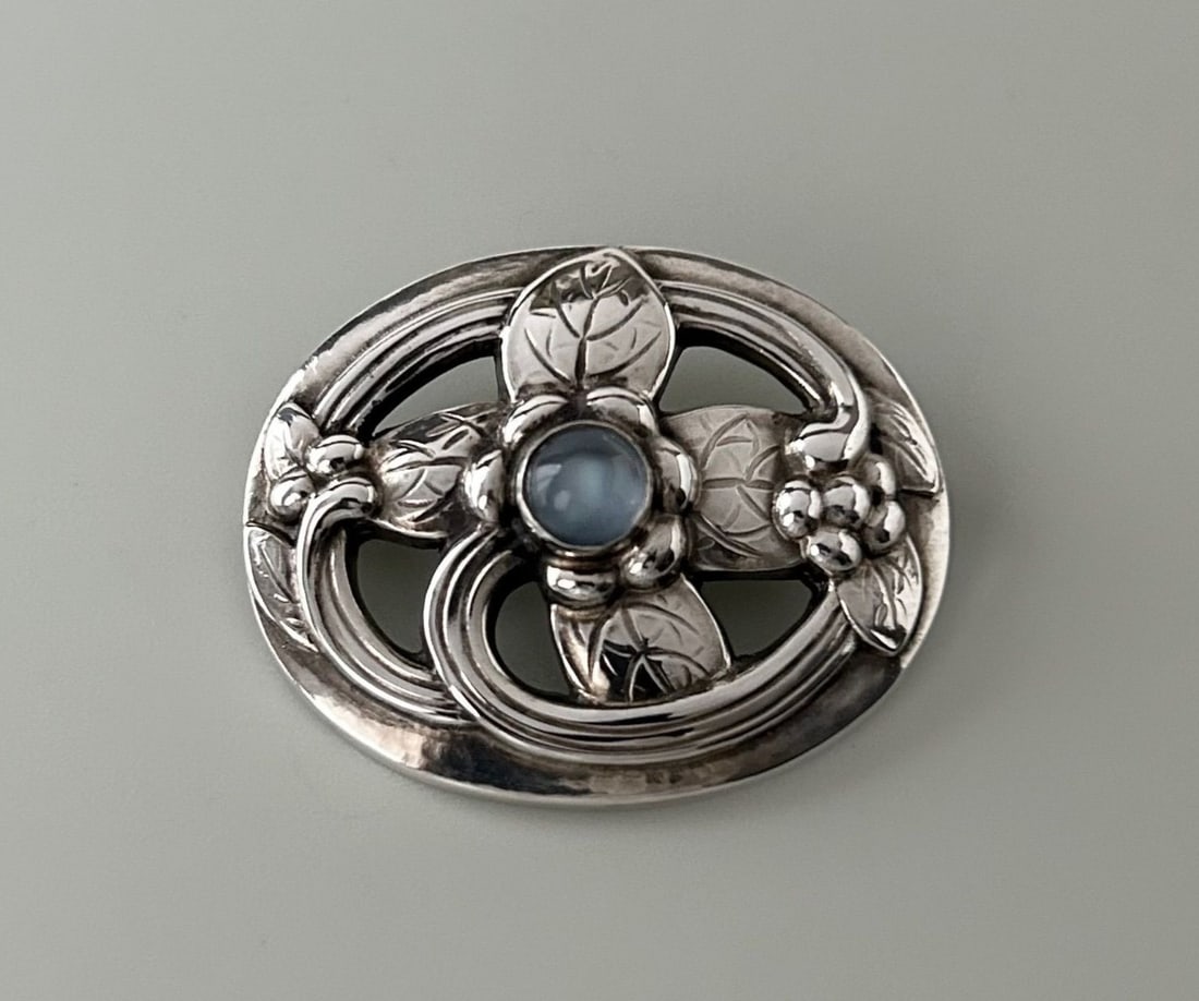 Georg Jensen No.138 Moonstone Pin Brooch Sterling Silver (1 of 9)