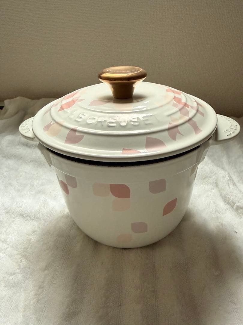 Le Creuset Cocotte Every18 Petal Rare Enamel Cast Iron France Rare Cookware (1 of 6)