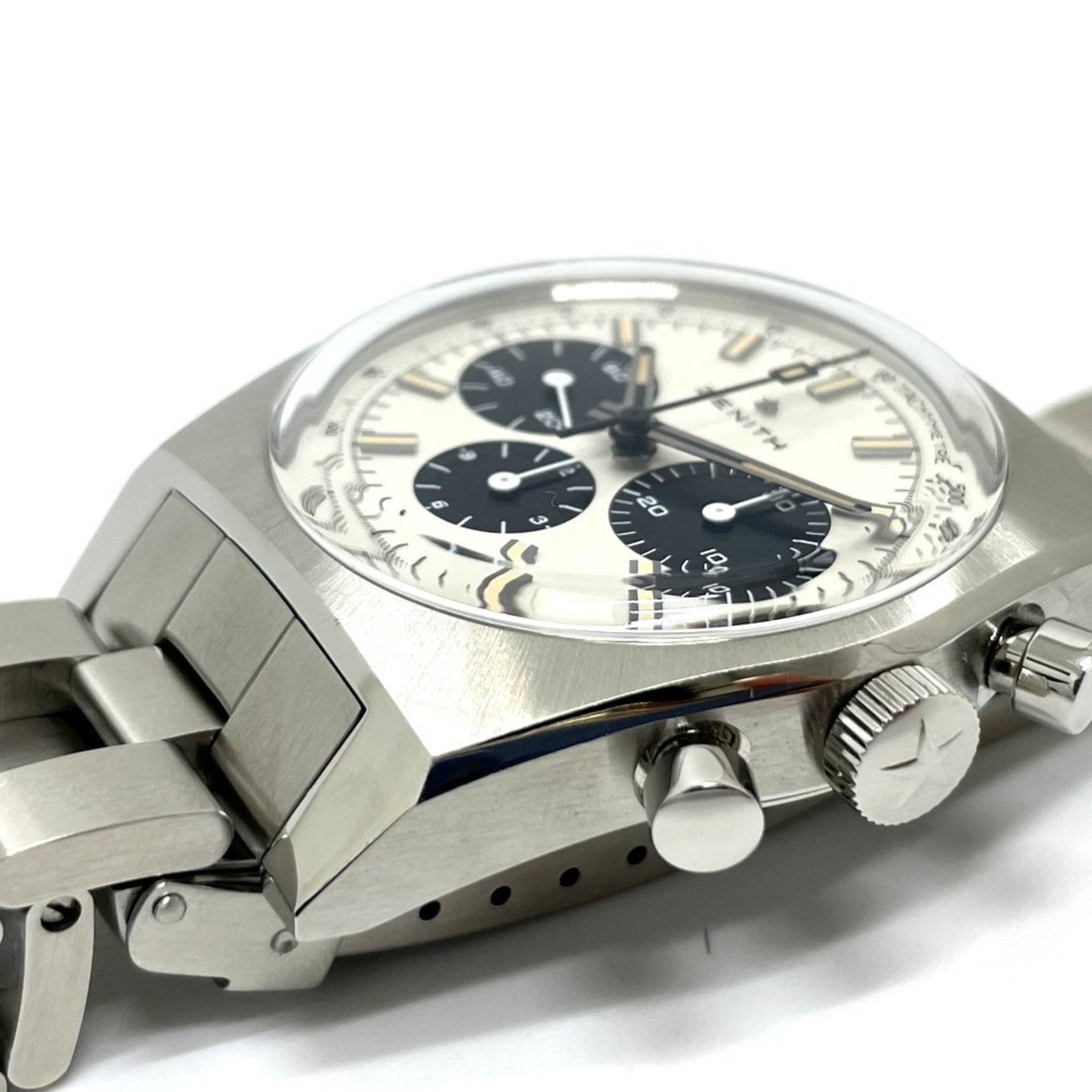 Wristwatch at Zenith - 9