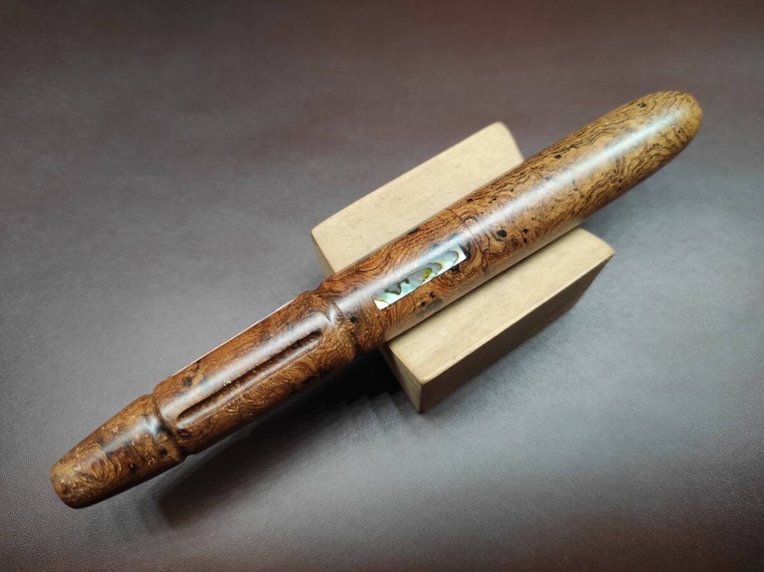 Sailor Fountain Pen Profit 21 Precious Wood Shaft Teak Curve Engraved With Box: Sailor Fountain Pen Profit 21 Precious Wood Shaft Teak Curve Engraved With Box Item Specifics: Brand: Sailor Fountain Pen Nib Size: NA Ink Color: NA Nib Material: NA Country: Japan Personalized: NA