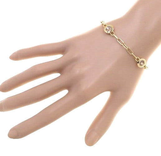 Diamond Icon 18k Yellow Gold Chain Bracelet with Bangle and a Box: Diamond Icon 18k Yellow Gold Chain Bracelet with Bangle and a Box Item Specifics: Number Of Diamonds: 3 Antique: No Shape: Round Occasion: Anniversary Birthday Christmas Engagement Graduation