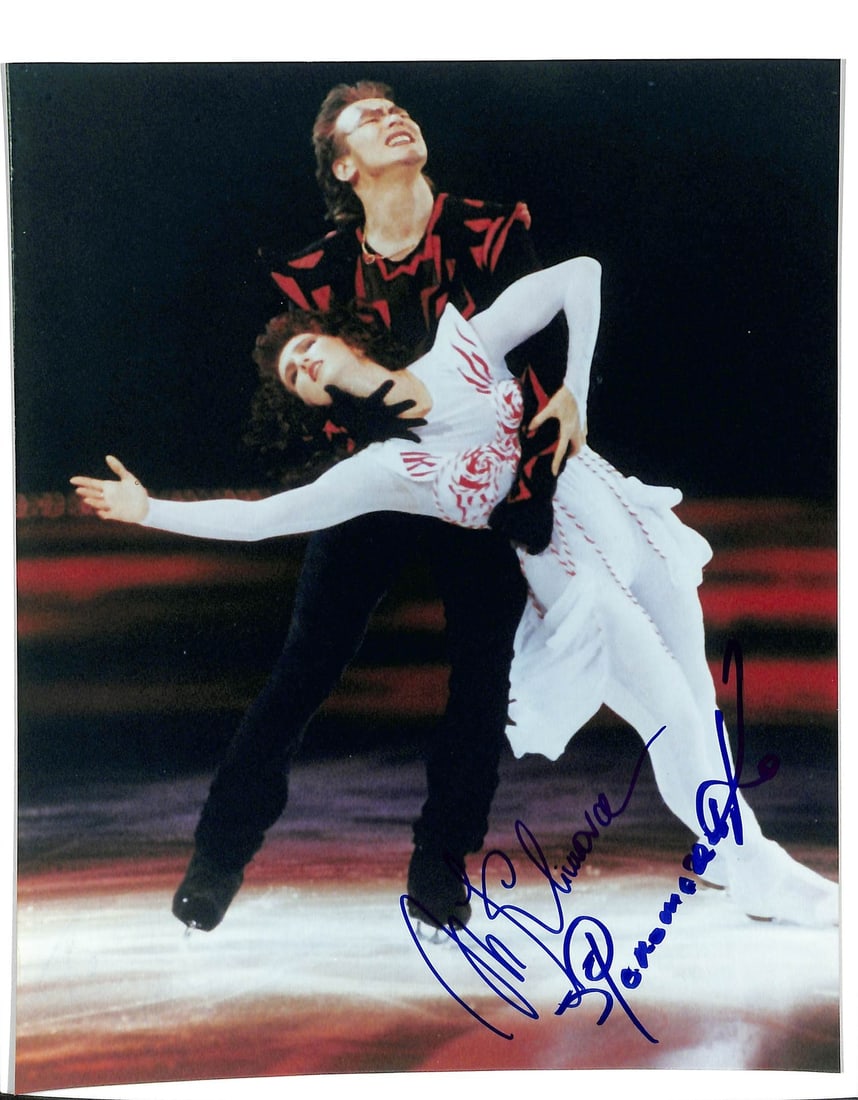 Medalists Gold 1992 Klimova Signed 8x10 Photo Ponomarenko: Medalists Gold 1992 Klimova Signed 8x10 Photo Ponomarenko 8x10 photo of Klimova, signed by Ponomarenko, from the Medalists Gold collection. This original Olympic photograph showcases a notable moment