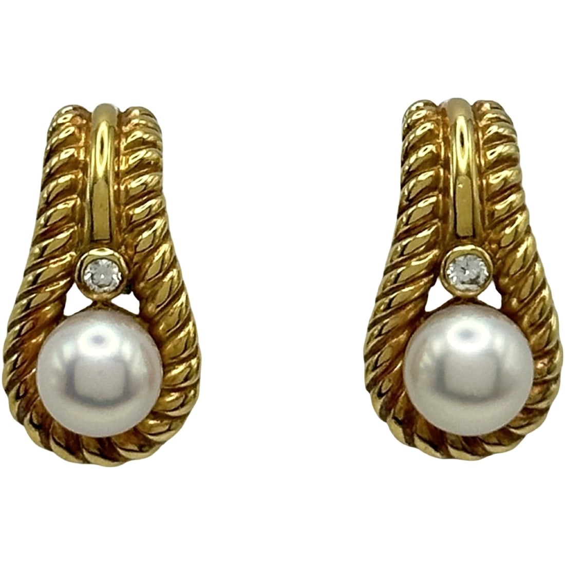 Mikimoto twist rope earrings 18k gold pearl diamond vintage yellow gold clip on.: Mikimoto twist rope earrings 18k gold pearl diamond vintage yellow gold clip on. Item Specifics: Number Of Diamonds: 2 Shape: Rope Closure: Clip-On Occasion: Anniversary Birthday Christening Mother"s