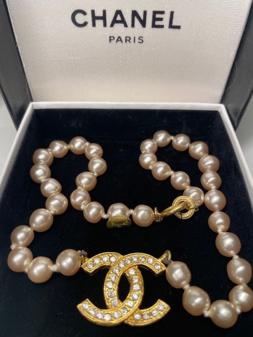 CC Chanel Rhinestone Pearl Necklace Mark Coco Box Original Pendant (1 of 15)