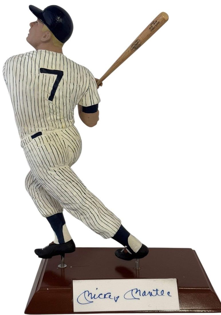 Mantle Salvino Autographed Figurine #20/ 368: Mantle Salvino Autographed Figurine #20/ 368 Item Specifics: Brand: Salvino Mickey Mantle autographed Salvino Figurine Signed in blue ink on the base and numbered 20 of 368 Product Disclaimer: All