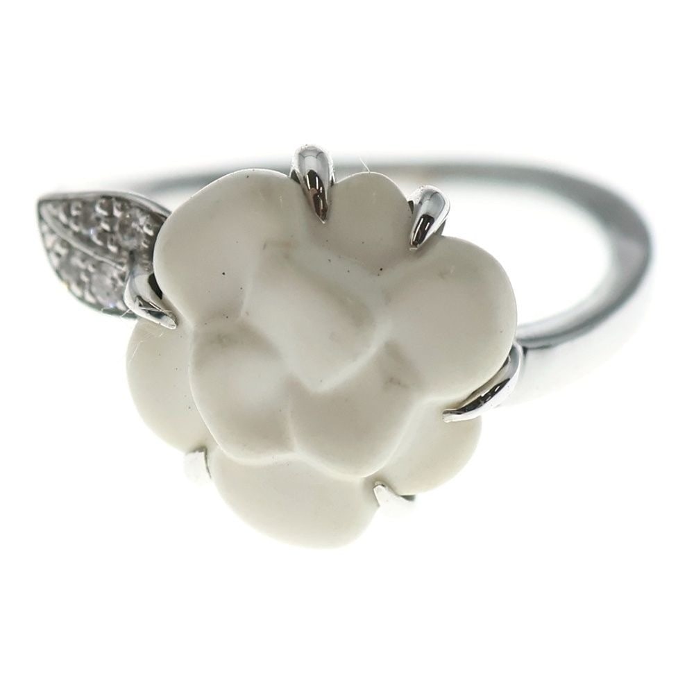 Camellia Diamond Ring Chanel US6.5 White Gold with Box: Camellia Diamond Ring Chanel US6.5 White Gold with Box Item Specifics: Shape: Flower Color: White Gold Main Stone Color: Clear Material: Metal Metal: White Gold Main Stone: Diamond Brand: CHANEL Ring