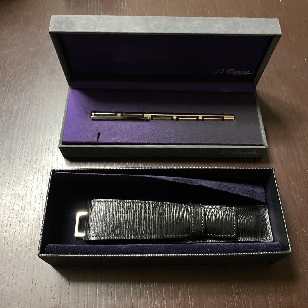 S.T.Dupont Este Dupont fountain pen case 18K stamped Collectible Stationery: S.T.Dupont Este Dupont fountain pen case 18K stamped Collectible Stationery Item Specifics: Brand: S.T.DUPONT Ink Color: na Material: na Product Disclaimer: All collectibles are sold as-is; any