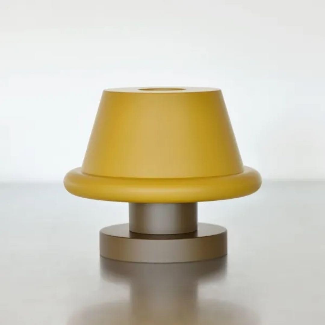 Brown Japan Limited Deadstock SENAPE Vase Marutomi Ettore With Box: Brown Japan Limited Deadstock SENAPE Vase Marutomi Ettore With Box Item Specifics: Artist: Ettore Sottsass Antique: No Shape: Circle Occasion: All Occasions Size: Medium Care Instructions: Clean with