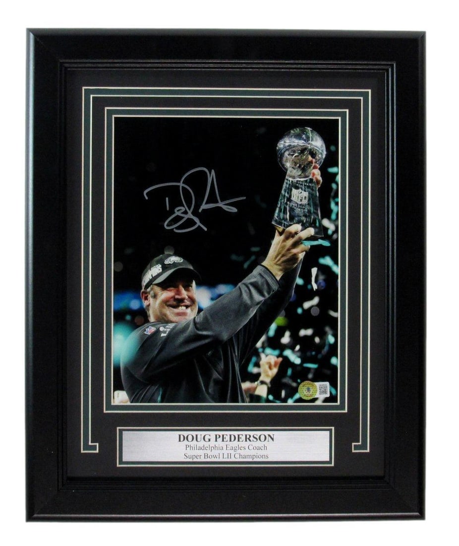 Doug Pederson Autographed Philadelphia Eagles 8x10 Photo Framed Beckett 186292: Doug Pederson Autographed Philadelphia Eagles 8x10 Photo Framed Beckett 186292 Authentic Doug Pederson signed 8x10 photo, expertly framed in a high-quality Beckett-approved frame. This official