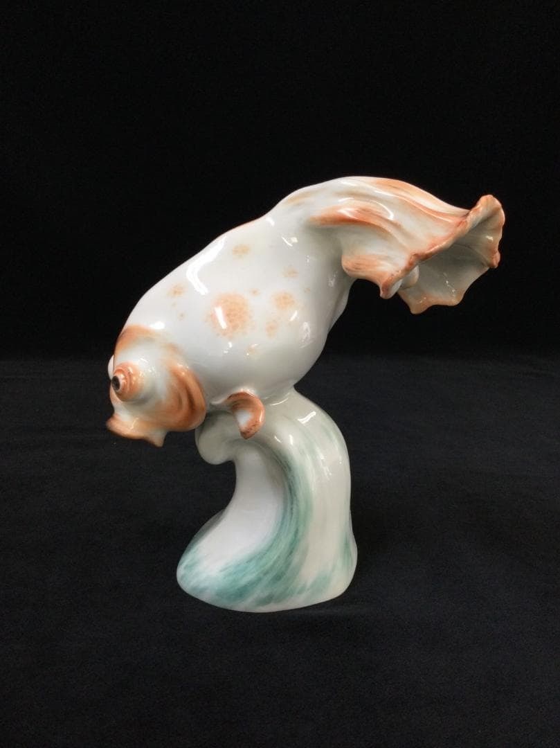ART DECO Meissen Original Porcelain Figurine Gold fish Vintage 1939 Rare Object: ART DECO Meissen Original Porcelain Figurine Gold fish Vintage 1939 Rare Object Item Specifics: Pattern: NA Occasion: All Occasions Material: Porcelain Subject: Fish Brand: Meissen Type: Figurine