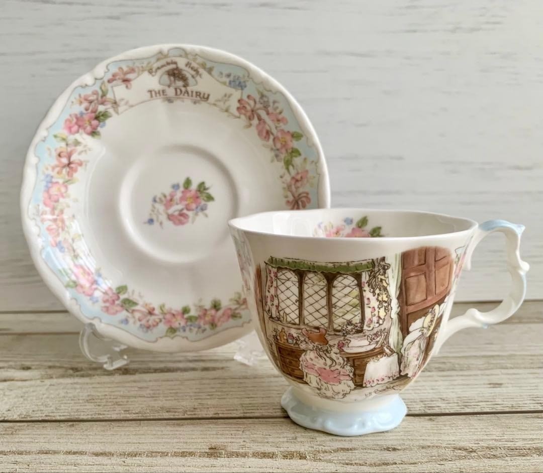 The Dairy Brambly Hedge Royal Doulton Rare Vintage Collectible Tableware (1 of 15)