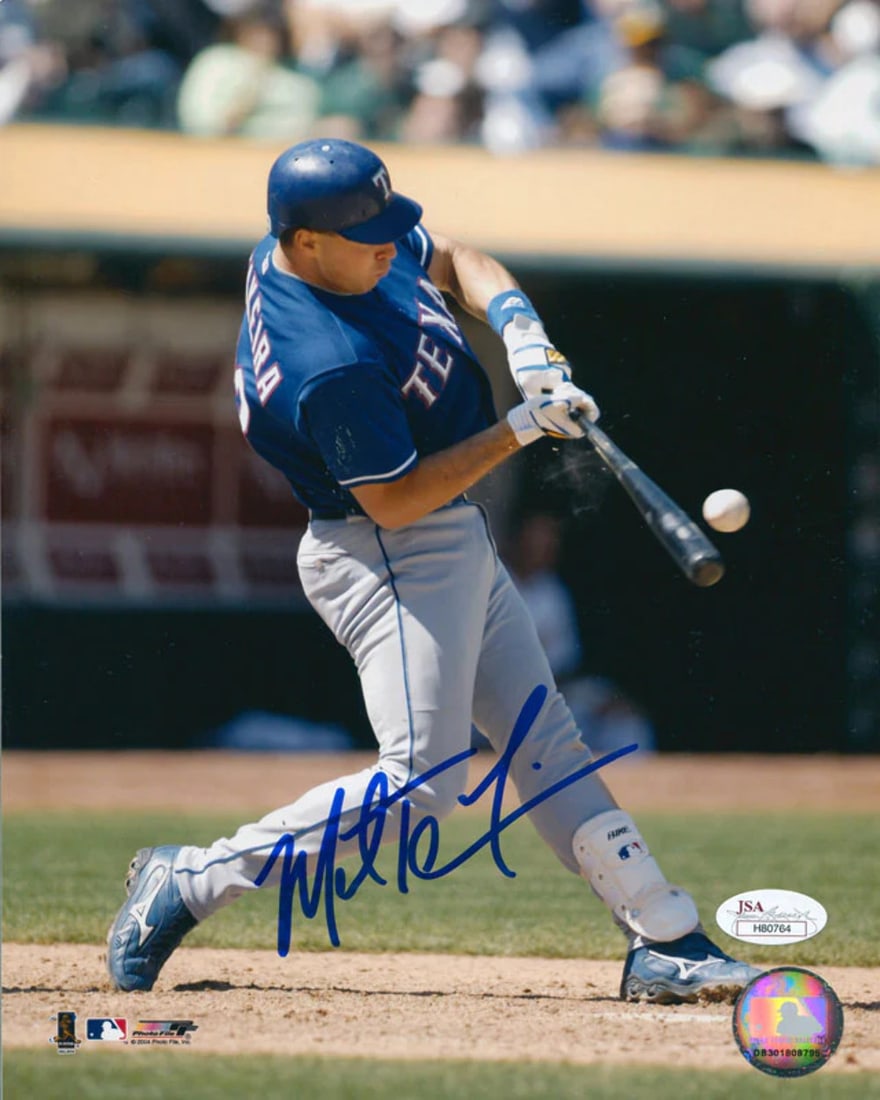 Mark Teixeira Autographed 8x10 Photo: Mark Teixeira Autographed 8x10 Photo Item Specifics: Brand: James Spence Authentication (JSA) ? This is a Mark Teixeira Autographed 8x10 Photo signed in blue sharpie Good Condition JSA COA Product