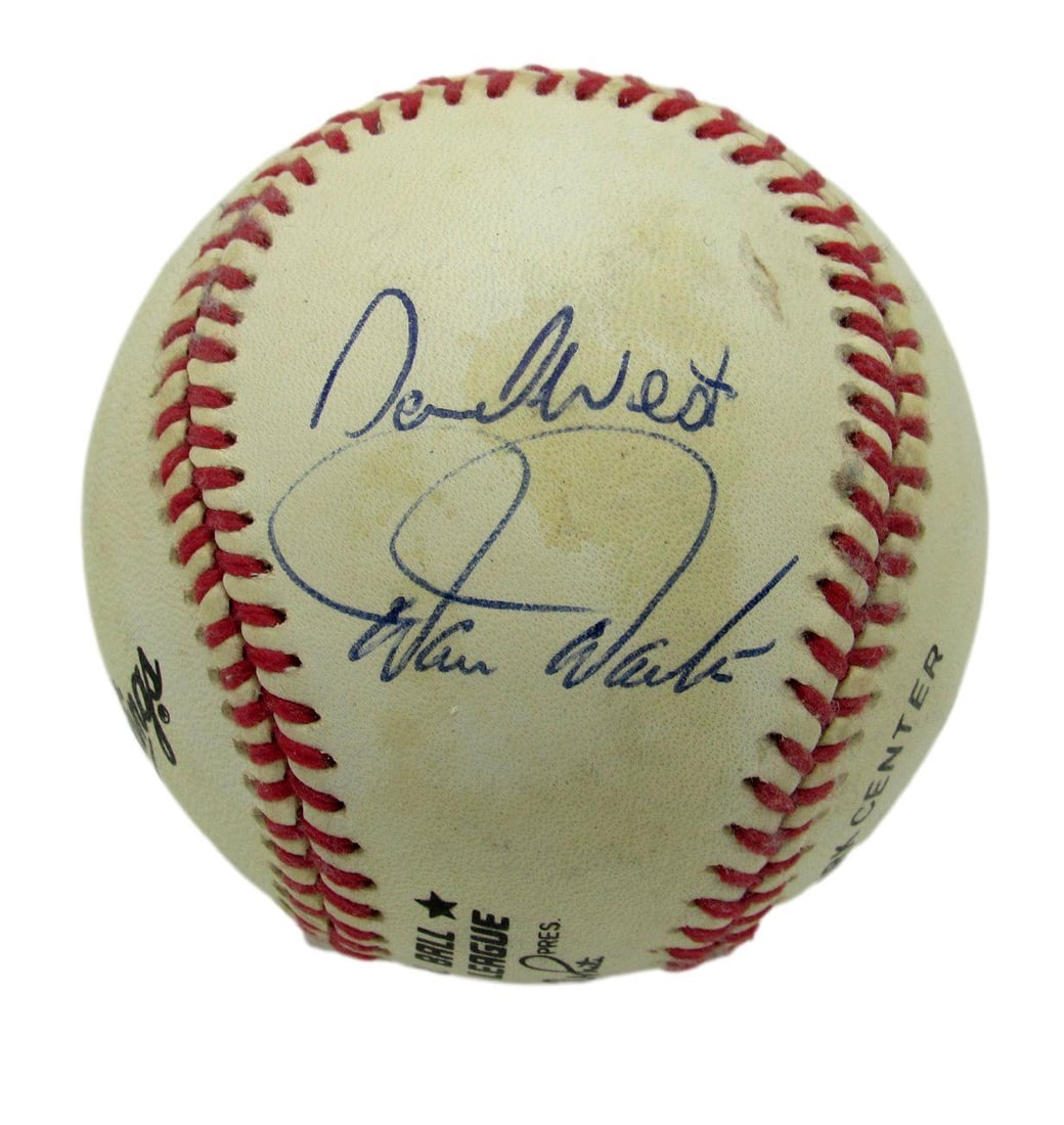 1993-94 Phillies Team Signed by 6 ONL Baseball Daulton Fregosi Schilling 158917 (1 of 3)