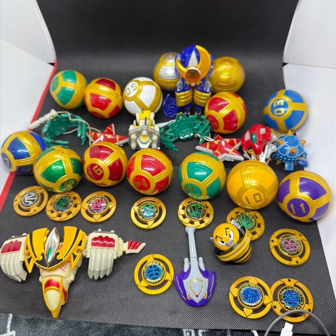 Ninpuu Sentai Hurricaneger Power Rangers Set Balls Medals Rare (1 of 6)