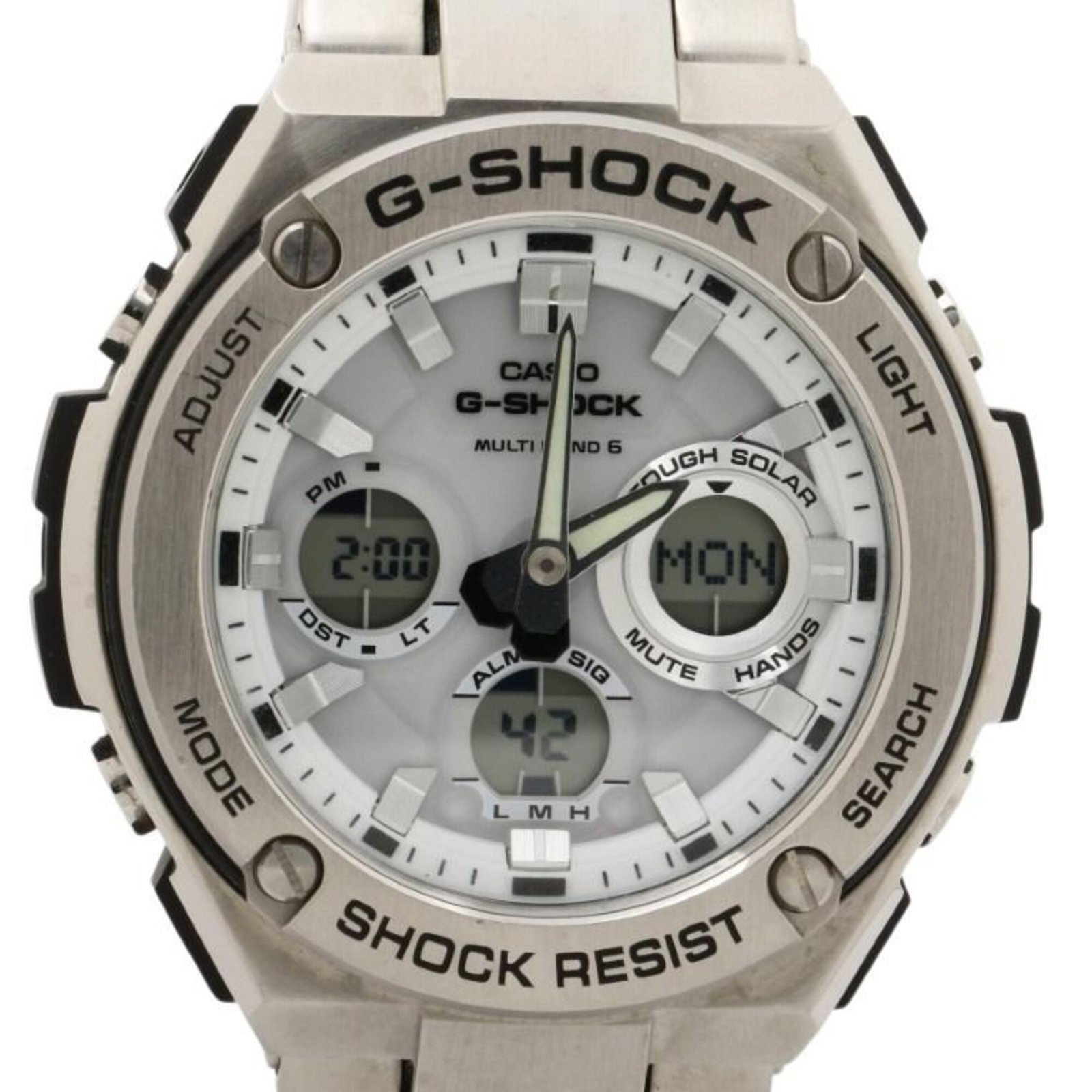 Wristwatch: Wristwatch Stainless steel construction and a white dial make this Casio wristwatch a durable and stylish accessory. With a case diameter of 52.4mm, it's designed to fit wrists up to 18.5cm in size.