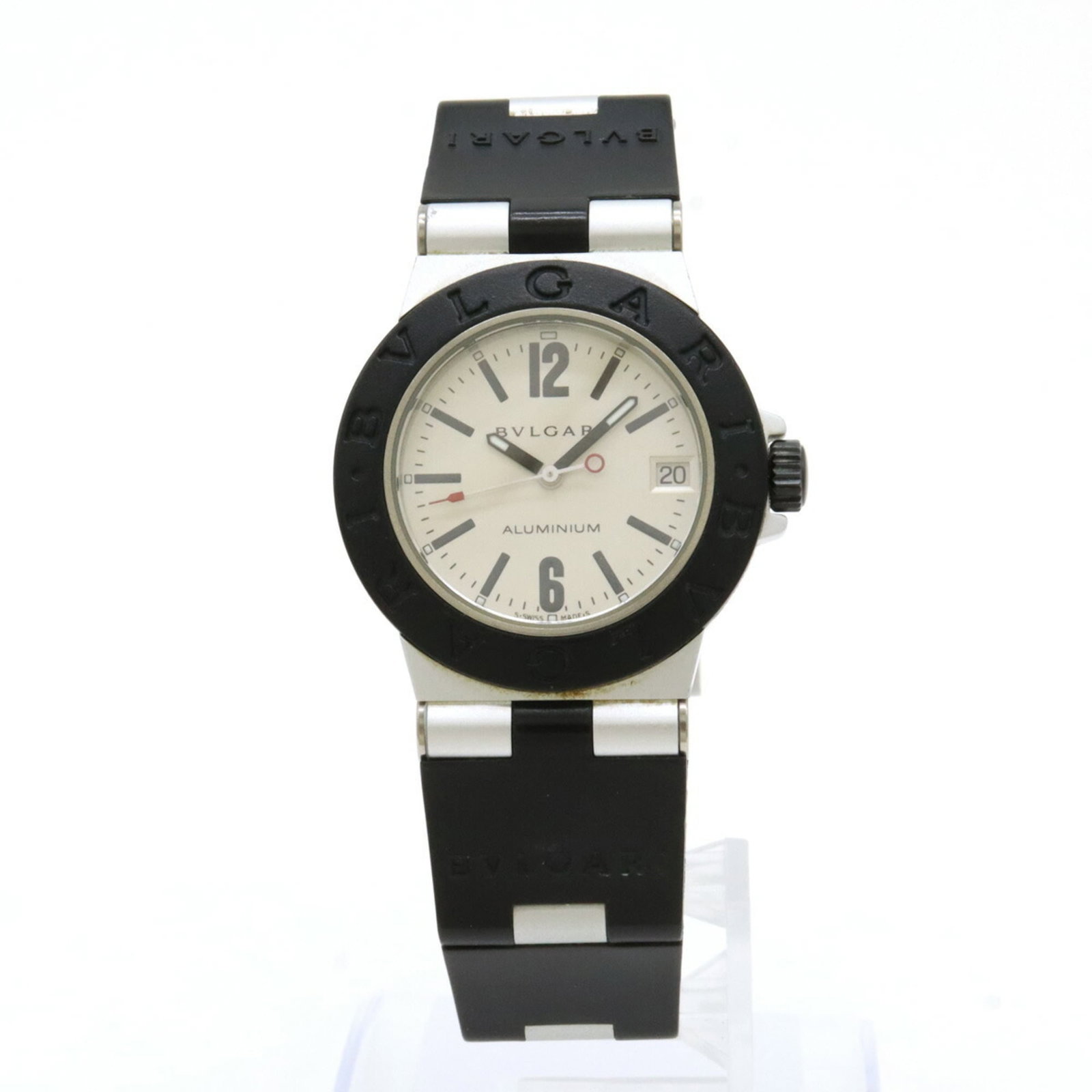 Bvlgari Wristwatch: Bvlgari Wristwatch Bvlgari Wristwatch - A Timeless Classic. This silver analog wristwatch features an aluminum case and rubber band, measuring 42mm in diameter. With its classic design and durable con