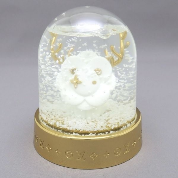 Vivienne Monogram Snow Globe Snowball Dome GI0690 DI0271 Box Louis Vuitton: Vivienne Monogram Snow Globe Snowball Dome GI0690 DI0271 Box Louis Vuitton Item Specifics: Character: Vivienne Occasion: All Occasions Power Source: None Color: Gold Material: Metal Additional Parts R