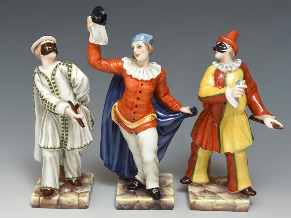 Richard Ginori Commedia Dell'Arte 3 Porcelain Doll Figurine Set Of 3 Italy: Richard Ginori Commedia Dell'Arte 3 Porcelain Doll Figurine Set Of 3 Italy Item Specifics: Artist: NA Signed By: NA Occasion: NA Size: NA Item Length: NA Number In Pack: NA Item Height: NA Style: NA F