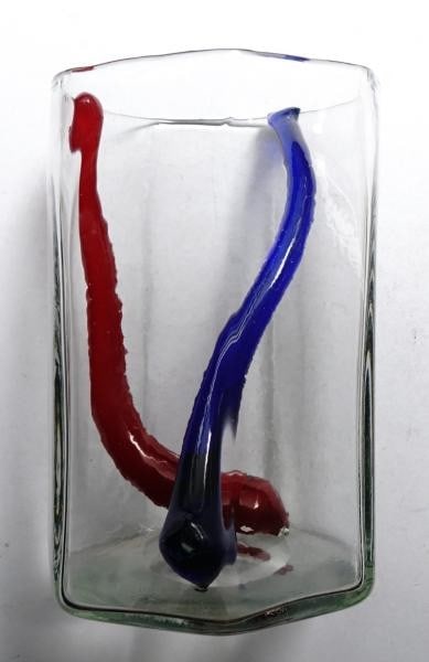 Fukuda Glass Vase 1978 Joetsu Crystal Art Modern Design Japanese: Fukuda Glass Vase 1978 Joetsu Crystal Art Modern Design Japanese Item Specifics: Artist: Shigeo Fukuda Subject: Modern Design / Studio Glass Material: Glass Style: Japanese Size: x: 25 x 25 cm Year Of
