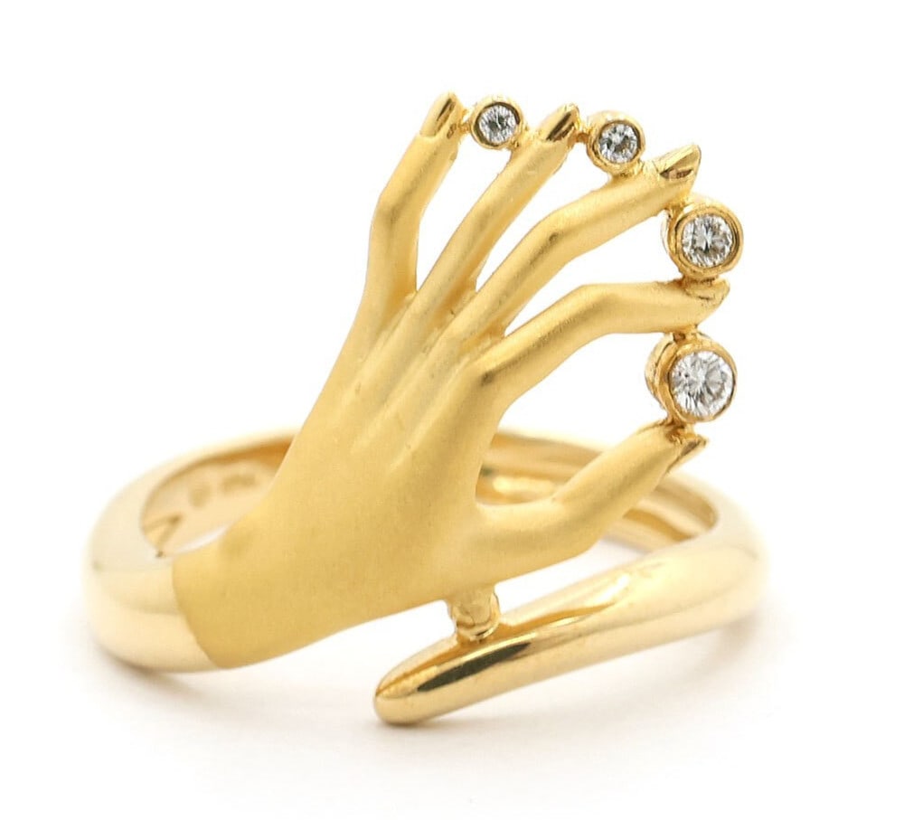 Carrera y Carrera Hand Motif 4P Diamond Bezel 18k Yellow Gold Ring with Box Rare: Carrera y Carrera Hand Motif 4P Diamond Bezel 18k Yellow Gold Ring with Box Rare Item Specifics: Number Of Diamonds: 4 Shape: Hand Occasion: Anniversary Birthday Christening Christmas Engagement