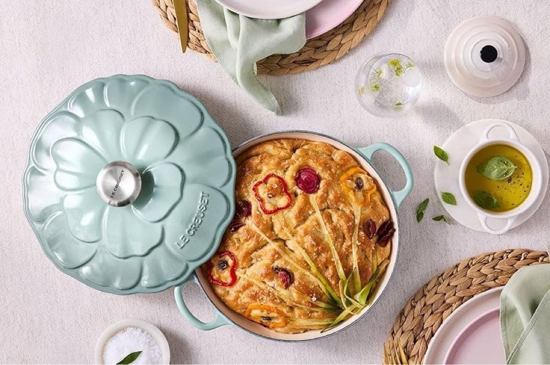 Iron Cast Enamel Petal Braiser Le Sult Sea Signature Rare Cookware: Iron Cast Enamel Petal Braiser Le Sult Sea Signature Rare Cookware Item Specifics: Stove Type Compatibility: Electric Antique: No Shape: Round Item Diameter: See Listing Material: Cast Iron Set Includ
